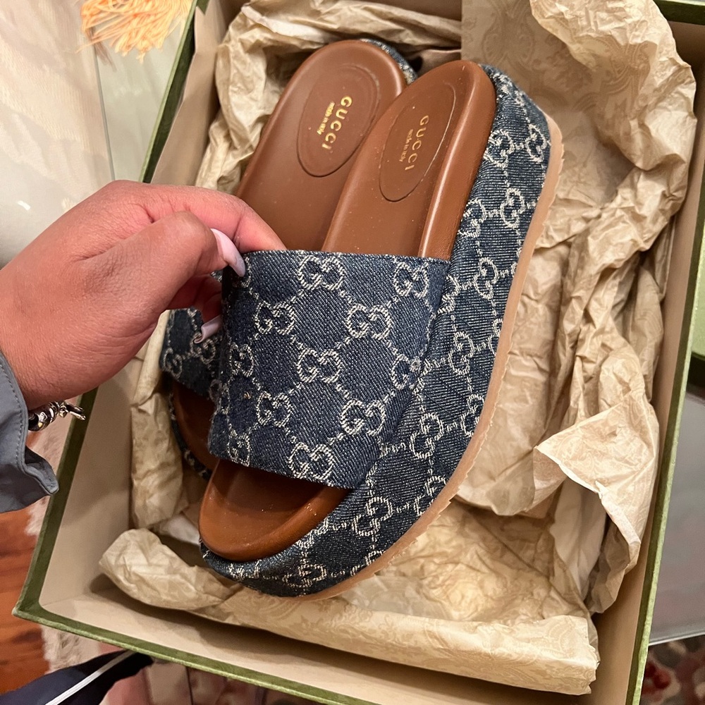 Gucci womens platform slide sandal